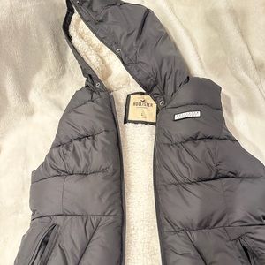 Hollister puffer vest